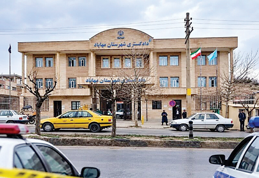 جزییات شلیک مرگبار مرد کینه‌جو مقابل دادگستری مهاباد