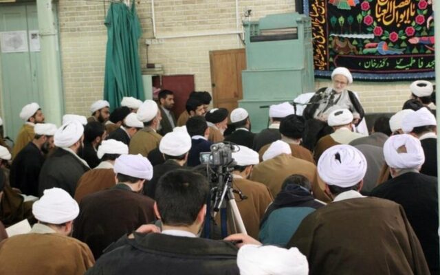 ۱۲ توصیه منقول از آیت‌الله بهجت(ره) برای برکت معنوی خانه و آرامش خانواده