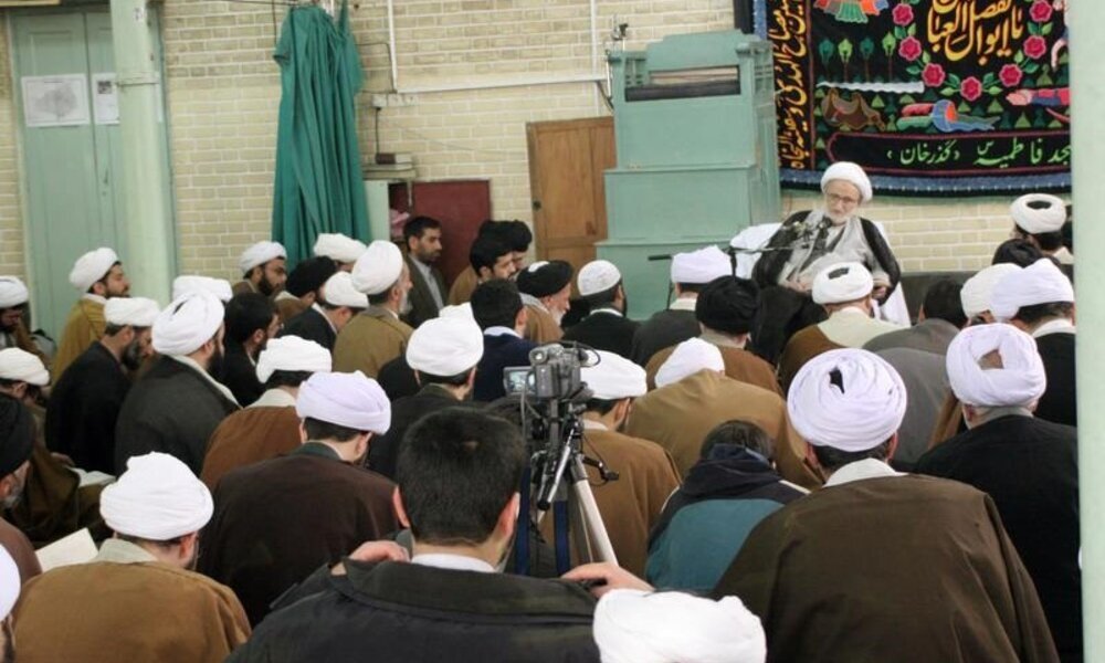 ۱۲ توصیه منقول از آیت‌الله بهجت(ره) برای برکت معنوی خانه و آرامش خانواده