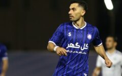 عالیشاه مقابل استقلال بازی می‌کند
