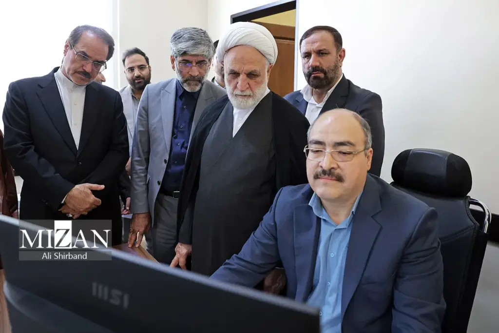 تحول بنیادین دیجیتال در عدلیه؛ پایان کابوسِ «یک شب بازداشت» با ضمانت الکترونیک/ حضور رئیس قوه قضاییه در چند شعبه قضایی و نظارت بر روند پذیرش هوشمند وثایق و کفالتها
