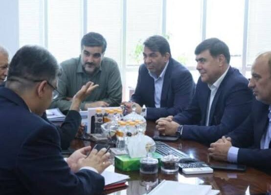 تأمین اعتبار طرح‌های راه‌سازی استان پیگیری شد