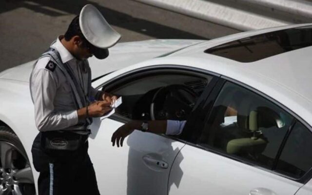 جرائم داشتن چراغ های نامتعارف در خودروها اعلام شد