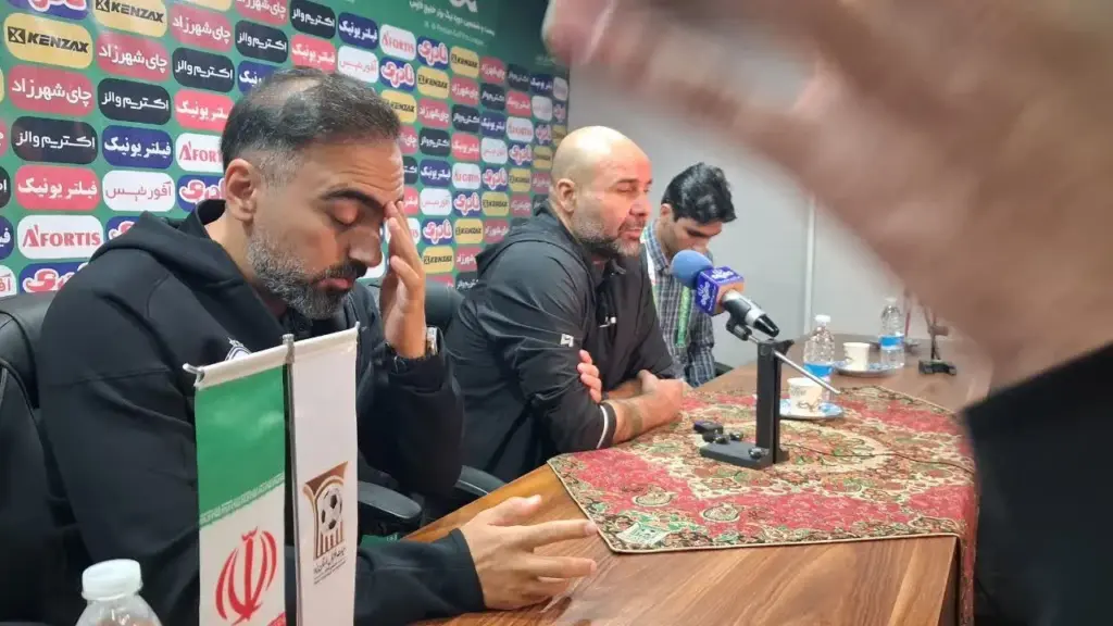 سرمربی استقلال:حق نداریم اشتباه کنیم;فضای ورزشگاه بسیار خوب بود