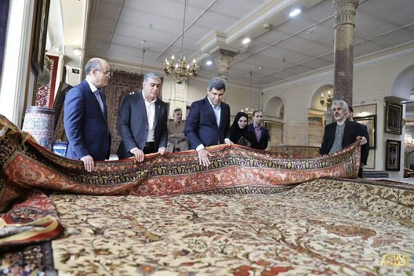 فرش ایرانی از دار قالی به تابلوی بورس کالا می رود