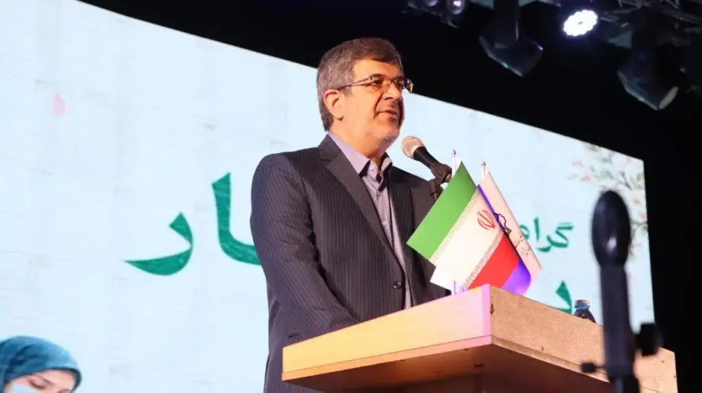 پرداخت حقوق و مزایای پرستاران در اولویت استان قرار دارد