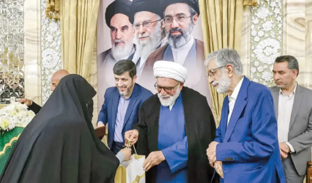 تجلیل از ۶۰ ستاره علمی ایران در آستان قدس رضوی