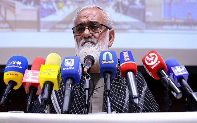 مقاومت ملت ایران در برابر فشارهای خارجی ادامه دارد