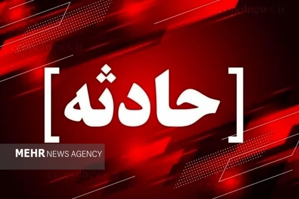 واژگونی ون در اتوبان تهران–قم؛ ۱۲ مصدوم به بیمارستان منتقل شدند