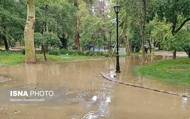 رگبار و رعد و برق در ۲۶ استان؛ احتمال آبگرفتگی معابر