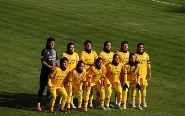 تیم فوتبال بانوان پالایش گاز ایلام با ۱۰ نفر هم ایستاد / تساوی بدون گل و یک گل مردود در کرج