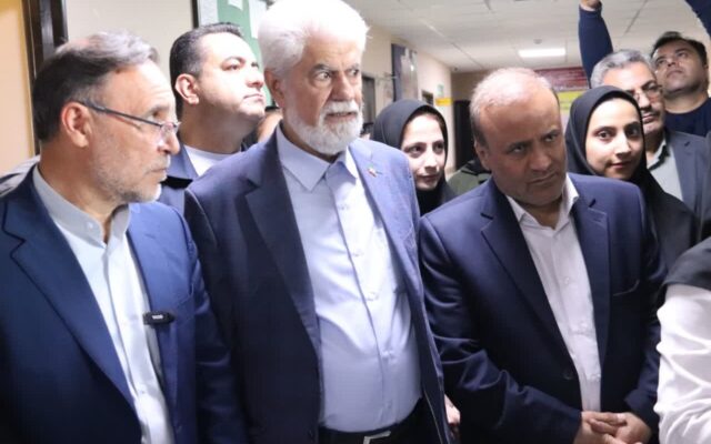 بازدید اعضای کمیسیون بهداشت و مسئولان ملی و استانی از مراکز خدمات جامع سلامت جوکار و ازندریان ملایر