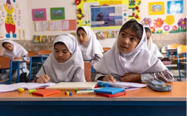 نحوه فعالیت مدارس از فردا یکشنبه ۱۹ مهر/ مدارس بندرعباس ۳ روز حضوری و ۲ روز مجازی