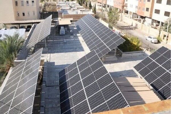 نصب پنل خورشیدی خانگی در قم با تسهیلات ۵۰۰ میلیون تومانی حمایت می‌ شود