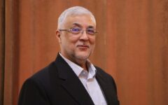 نقابِ ریا در نظر حافظ