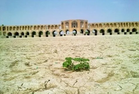 ۶۴ درصد جمعیت ایران درگیر خشکسالی شدید است