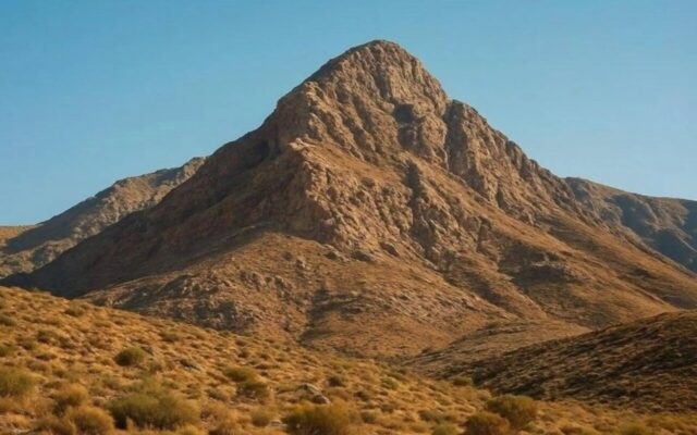 حمله به «کوه‌کلنگ» با پاسخ به تأسیسات هسته‌ای اسرائیل همراه می‌شود