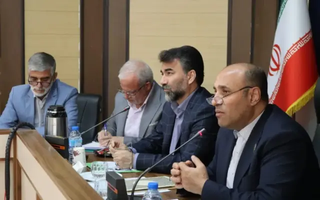 فرماندار ویژه ورامین: انتخابات تمام‌الکترونیک نیازمند آموزش همگانی است