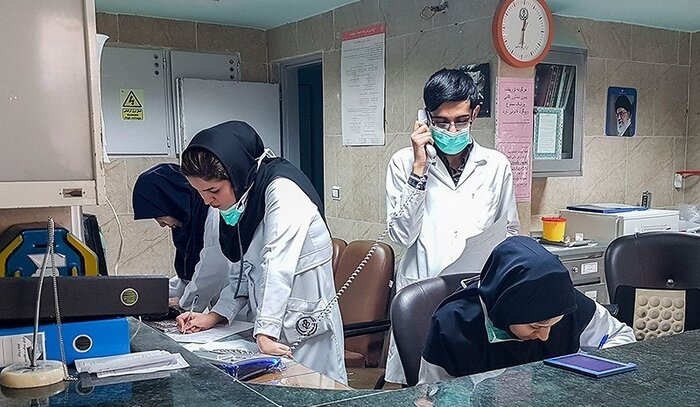 پیگیری پرداخت معوقات و ترمیم حقوق پرستاران چهارمحال و بختیاری