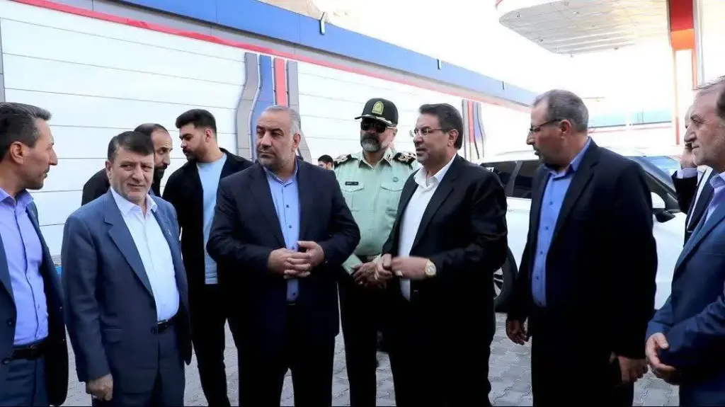 بازدید رئیس سازمان زندانها از جایگاه دو منظوره سوخت و پروژه تجاری و خدماتی انجمن حمایت زندانیان تبریز