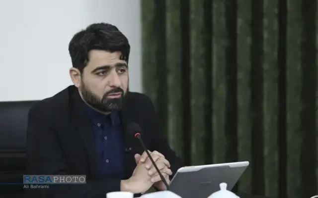 آشنایی با مبانی خبرنویسی، گامی ضروری برای تربیت خبرنگاران تخصصی بهائیتشناسی