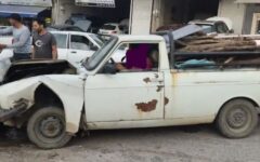 پیکان‌وانت حامل چوب‌آلات قاچاق در زرین‌آباد ساری توقیف شد