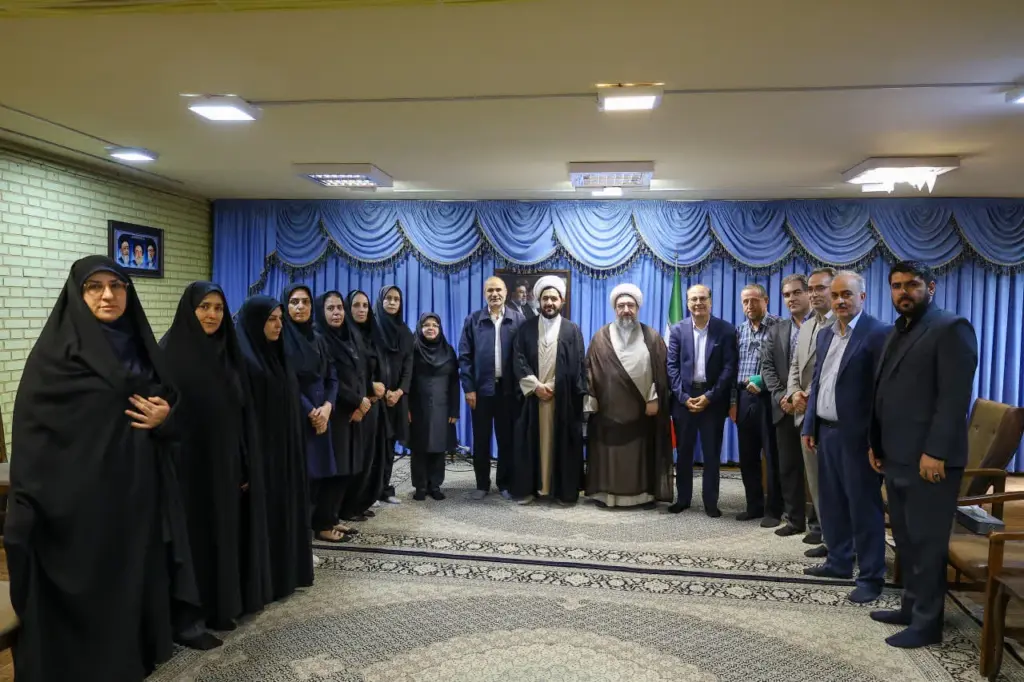 عدالت در پرداختها و بهبود معیشت پرستاران اولویت مدیران باشد