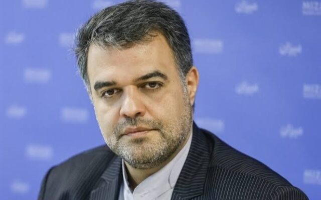 آغاز تدوین لایحه جدید جرم‌انگاری بی‌احترامی به پرچم و نمادهای ملی