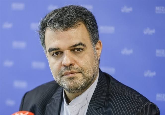 آغاز تدوین لایحه جدید جرم‌انگاری بی‌احترامی به پرچم و نمادهای ملی
