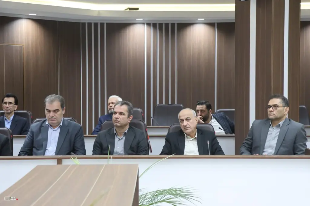 ضرورت کاهش مراحل اداری و تسریع صدور مجوزها برای توسعه اقتصادی