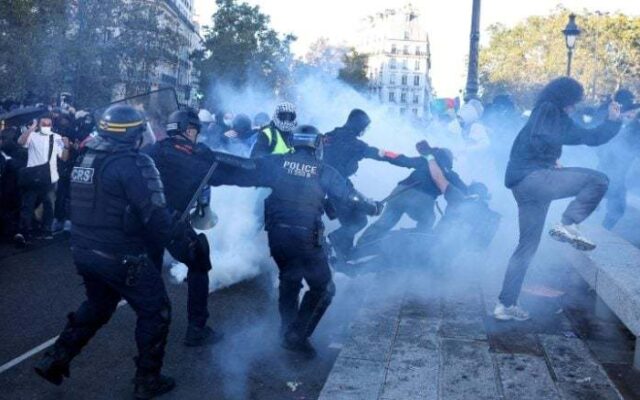 شهادت‌های تکان‌دهنده‌ی نوجوانان بازداشت‌شده در جریان اعتراضات فرانسه؛ از خشونت تا نژادپرستی پلیس