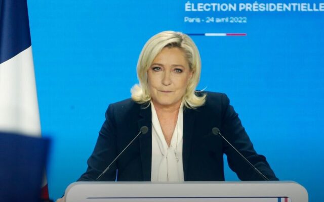 پیشتازی لوپن و نگرانی مسلمانان فرانسه از افزایش تبعیض و خشونت