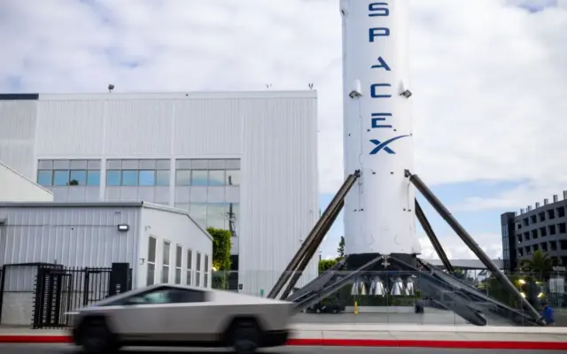 SpaceX and Tesla boards form special committees to review merger