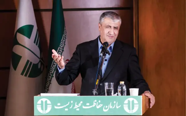 اسلامی: پروژه‌های هسته‌ای حتی در دوران جنگ تعطیل نمی‌شوند