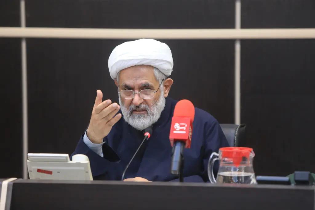 مسئولان در عمل شرایط انگیزه و آرامش پرستاران را فراهم کنند
