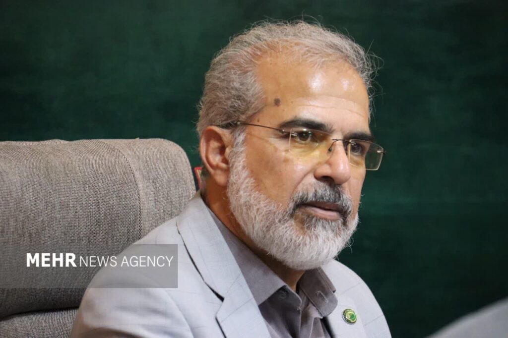 واگذاری زمین برای ۱۱ نیروگاه خورشیدی در سمنان؛ آرادان در صدر طرح‌ها