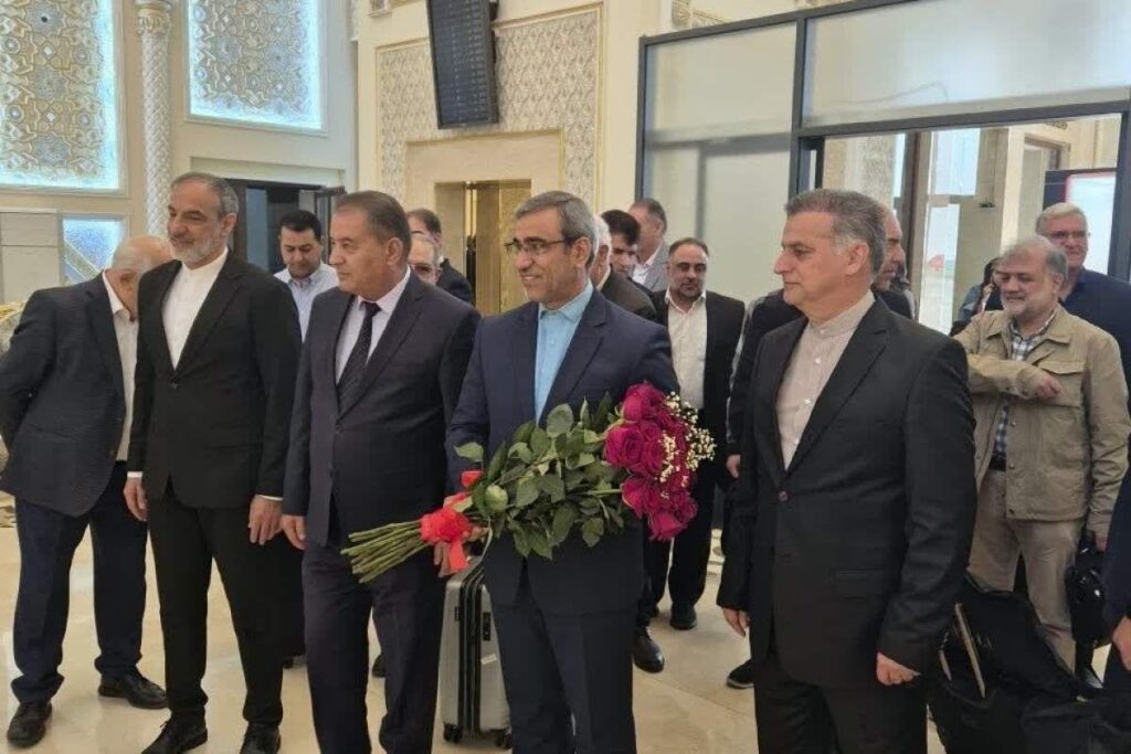 از دانشگاه‌های تاجیکستان برای تبادل دانشجو دعوت کرد