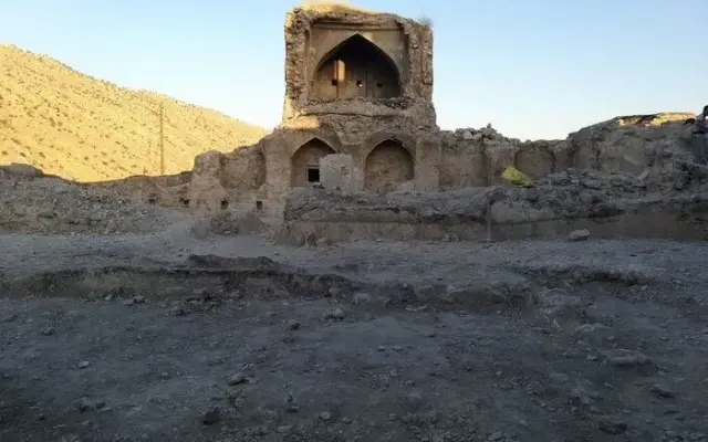 قلعه تاریخی «آرو» در گچساران مرمت اضطراری شد