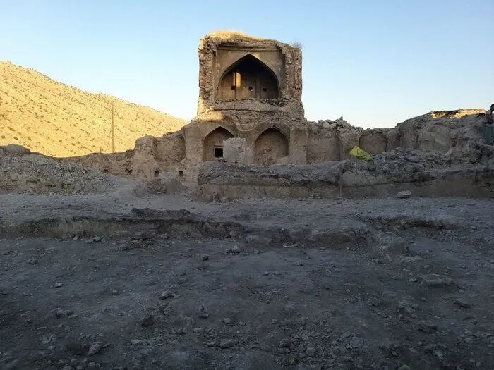 قلعه تاریخی «آرو» در گچساران مرمت اضطراری شد