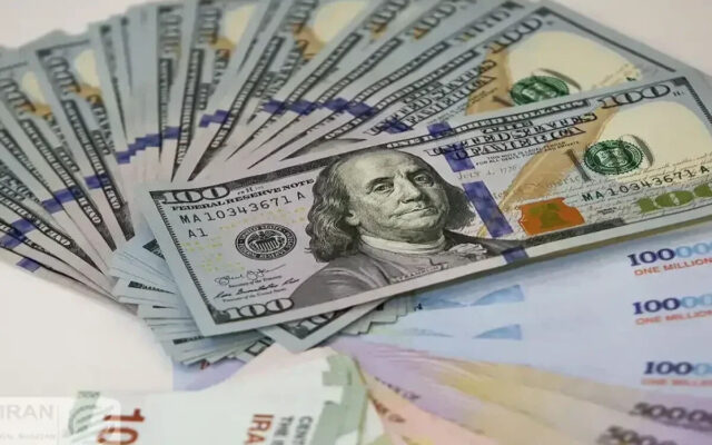 فروش دلار با کارت ملی متوقف شد؟ آخرین وضعیت سهمیه ۱۰ هزار دلاری