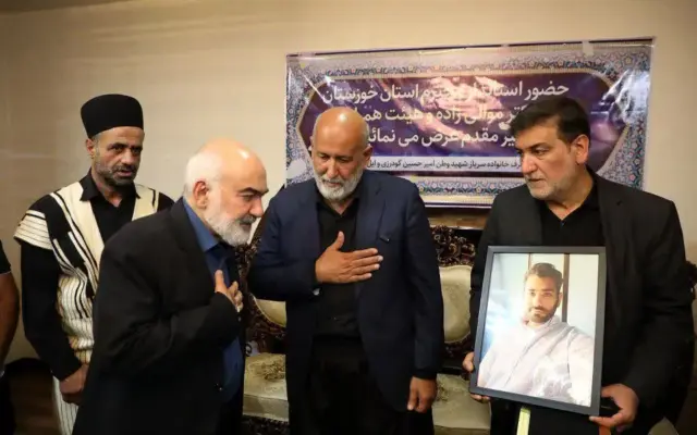 تجلیل استاندار خوزستان از اقدام فداکارانه خانواده بابادی در اهدای اعضای بدن فرزنشان؛ موالی‌زاده: نام امیرحسین در زمره شهیدان گران‌قدر ثبت می‌شود