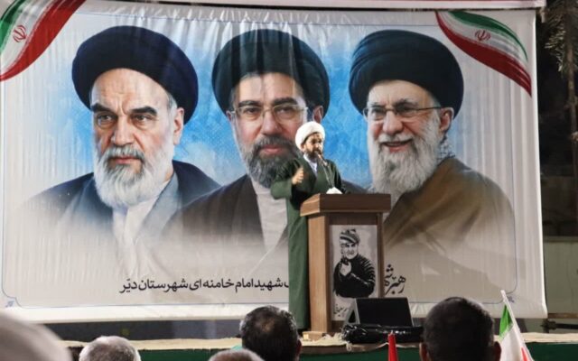 کارشناس جهاد تبیین: مذاکره بدون اقتدار و عزت نشانه ضعف است