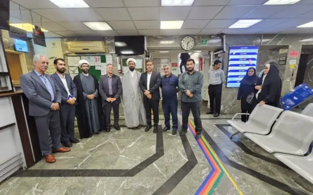 تجلیل شورای فرهنگی خیابان طالقانی از پرستاران بیمارستان کودکان تهران