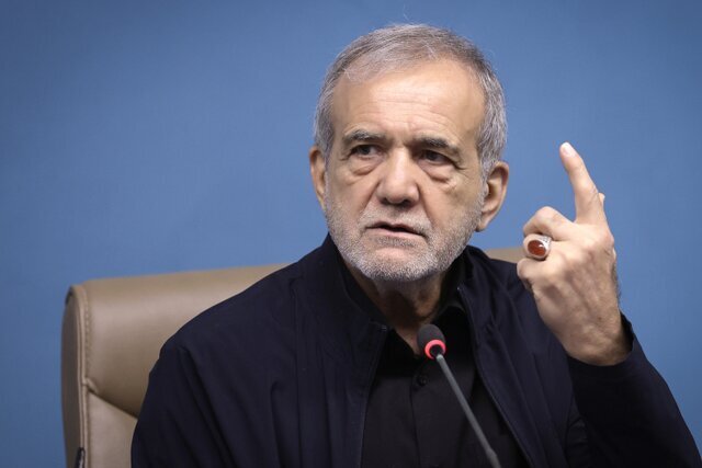پزشکیان: دیدگاه‌های رهبر شهید و مقام معظم رهبری در زمینه ساماندهی، تحول و ارتقای بهره‌وری شرکت‌های دولتی با دولت همسو است