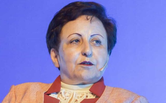 خاطرات هاشمی ۲۲ مهر ۱۳۸۲: شیرین عبادی، امشب با استقبال وسیع لیبرالها وارد تهران شد