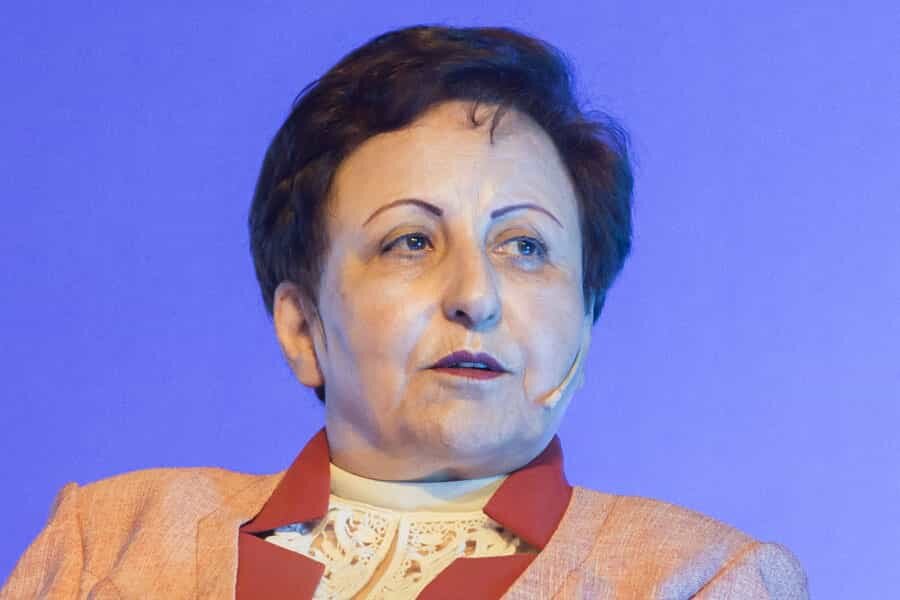 خاطرات هاشمی ۲۲ مهر ۱۳۸۲: شیرین عبادی، امشب با استقبال وسیع لیبرالها وارد تهران شد