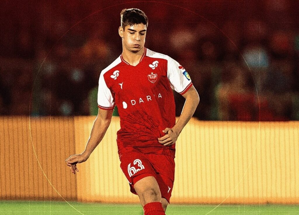 عکس| رونمایی از جوان‌ترین بازیکن تاریخ پرسپولیس در لیگ برتر
