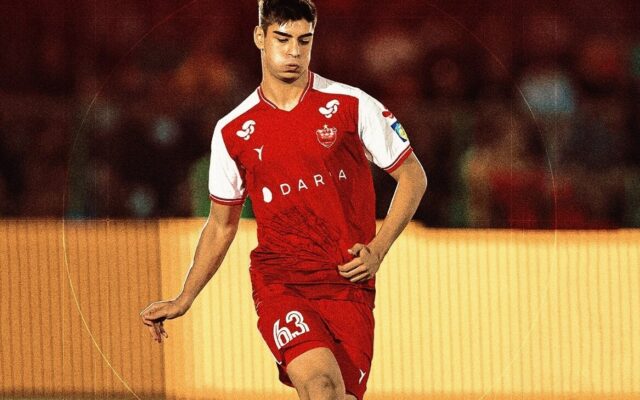 عکس| رونمایی از جوان‌ترین بازیکن تاریخ پرسپولیس در لیگ برتر
