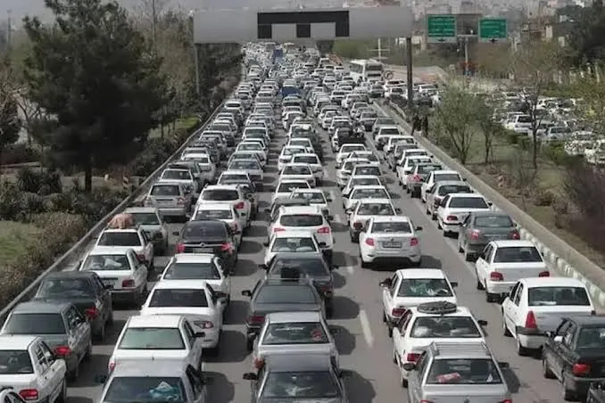 ترافیک نیمه‌سنگین در محورهای پرتردد کشور