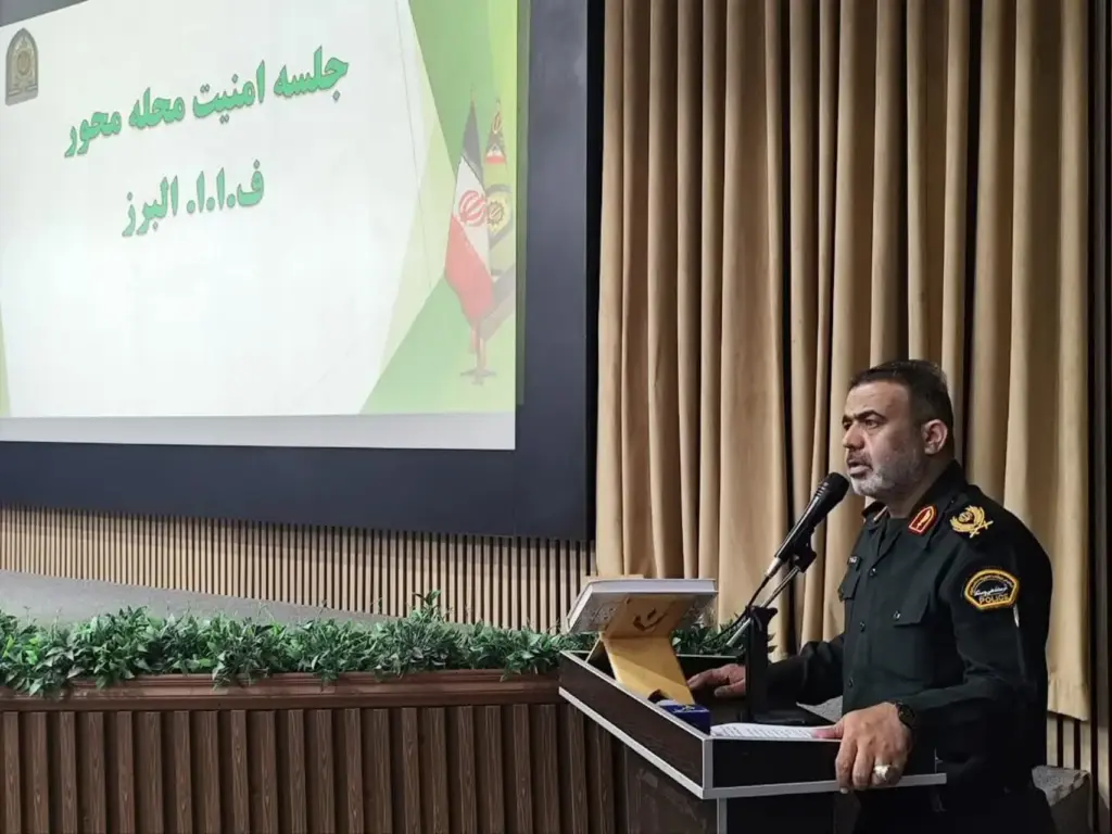 دیدار سردار القاصی‌مهر با معتمدین محلات استان البرز